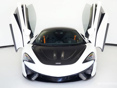 Used 2018 McLaren 570S Coupe RWD image 3