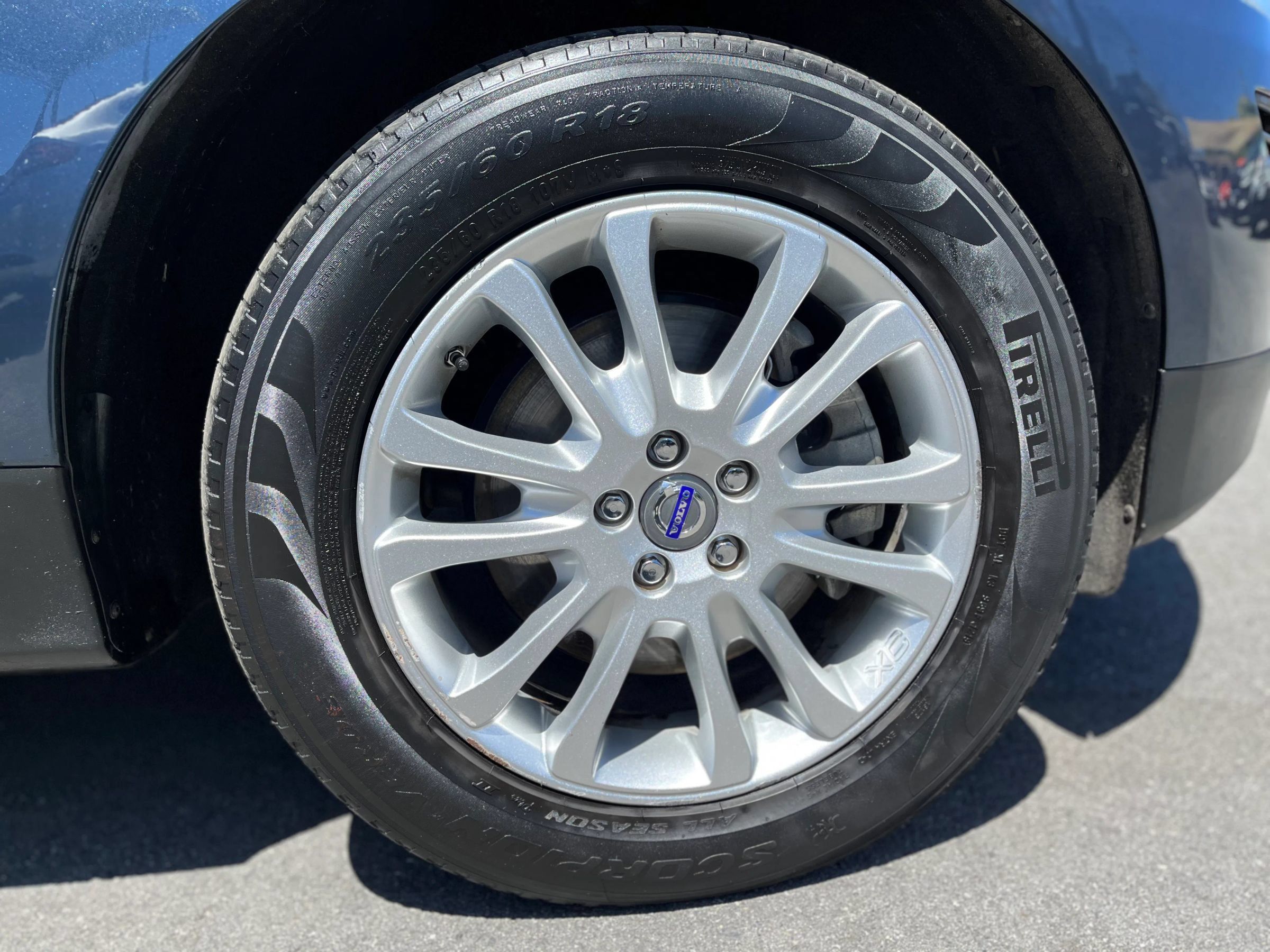 Used 2010 Volvo XC60 T6 AWD/4WD image 9