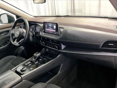 Used 2023 Nissan Rogue S AWD/4WD image 14