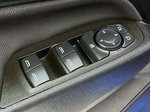 Used 2024 Chevrolet Equinox RS image 16