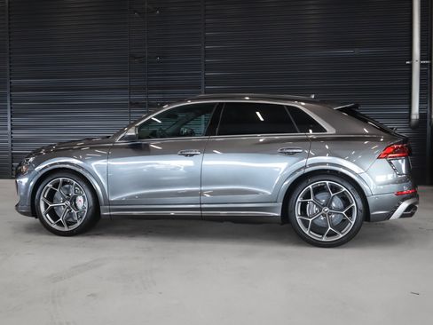 New 2026 Audi RS Q8 performance image 11