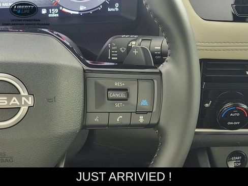 Used 2026 Nissan Rogue SL AWD/4WD image 28