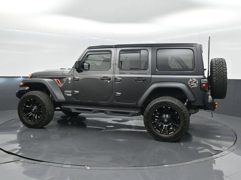 Used 2018 Jeep Wrangler Unlimited Sport S AWD/4WD image 4
