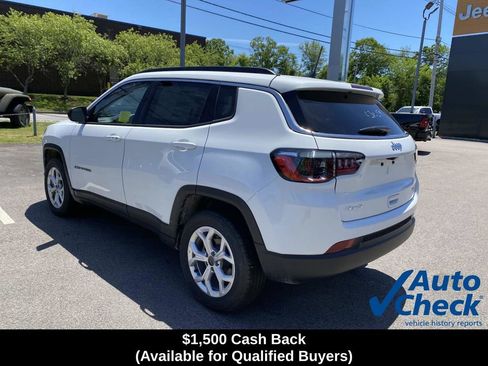 New 2026 Jeep Compass Latitude AWD/4WD image 3