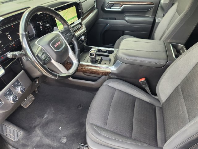 Used 2025 GMC Sierra 1500 Elevation AWD/4WD image 4