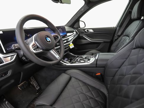New 2027 BMW X7 xDrive40i w/ M Sport Package AWD/4WD image 10