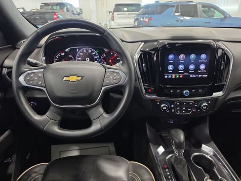 Used 2023 Chevrolet Traverse Premier AWD/4WD image 10