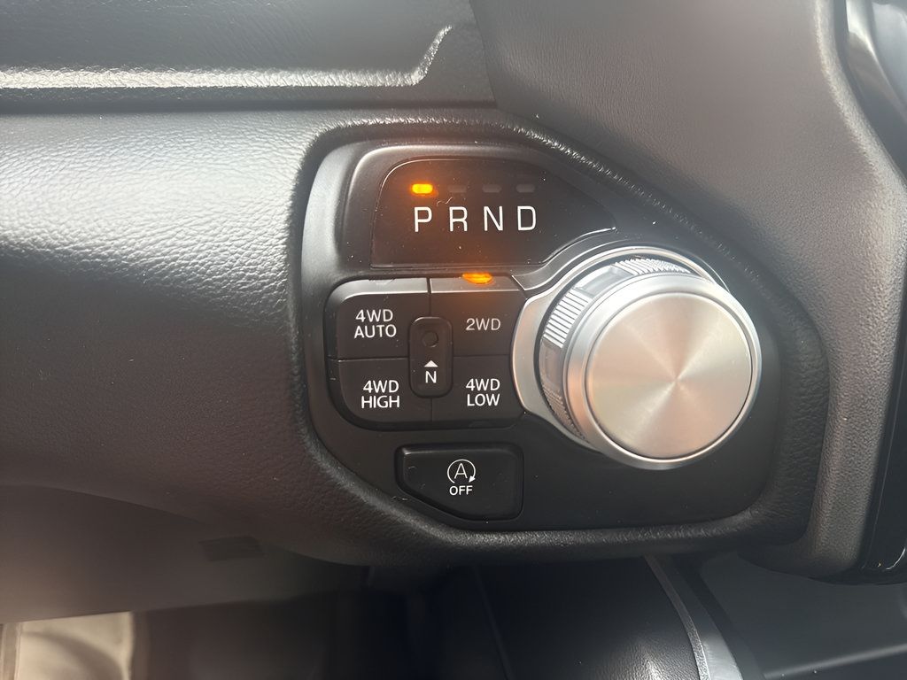 Used 2023 RAM 1500 Laramie AWD/4WD image 19