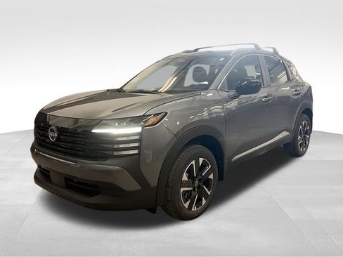 New 2026 Nissan Kicks SV w/ Cold Weather Package AWD/4WD image 4