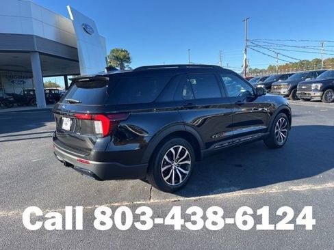 New 2026 Ford Explorer ST-Line RWD image 3