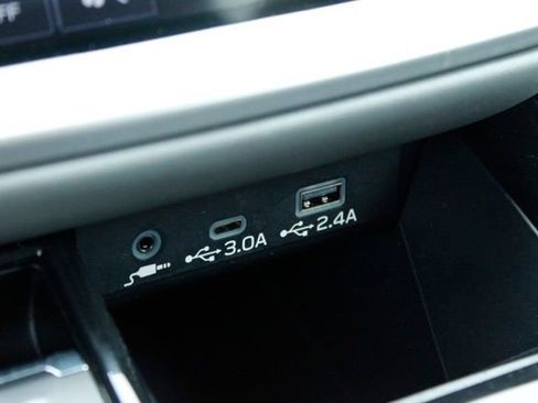 Used 2025 Subaru Outback Onyx Edition AWD/4WD image 29