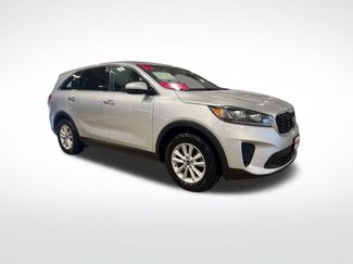 Used 2019 Kia Sorento L video 3