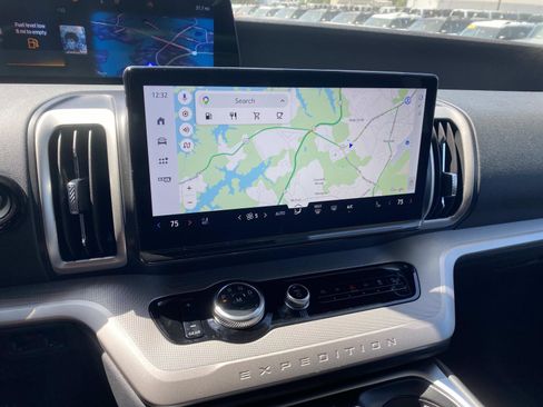 New 2026 Ford Expedition Max Active image 17