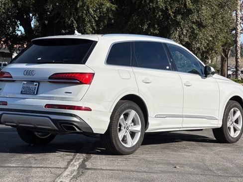 Used 2025 Audi Q7 3.0T Premium w/ Convenience Package AWD/4WD image 4