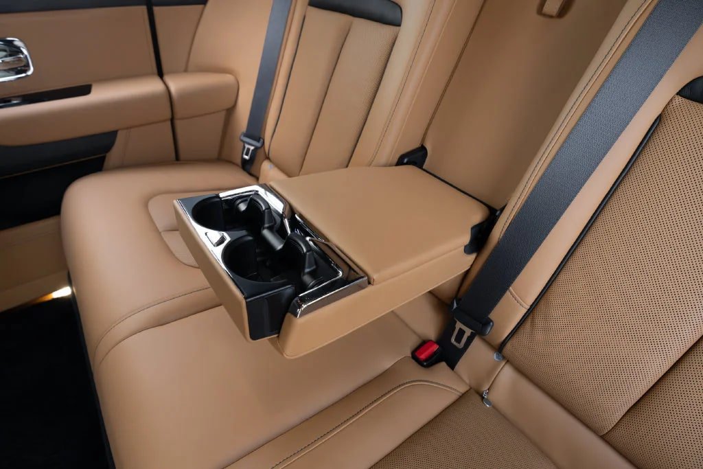 Used 2026 Rolls-Royce Cullinan w/ Cullinan Package AWD/4WD image 63