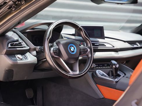Used 2019 BMW i8 Roadster AWD/4WD image 20