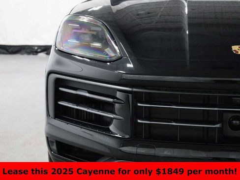 Certified 2025 Porsche Cayenne E-Hybrid image 15