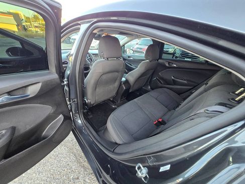 Used 2017 Chevrolet Cruze LT FWD image 24