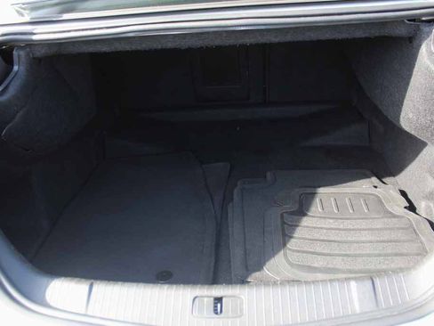 Used 2011 Buick LaCrosse CXL AWD/4WD image 8