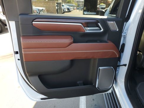 New 2026 GMC Sierra 3500 Denali Ultimate AWD/4WD image 10
