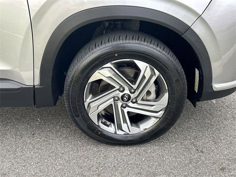 Used 2023 Hyundai Santa Fe SEL image 13