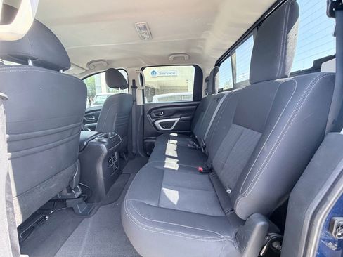 Used 2018 Nissan Titan SV w/ SV Convenience Package image 24