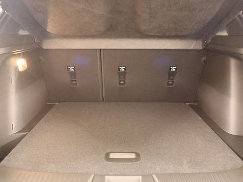 New 2026 Chevrolet Trax RS w/ Sunroof Package image 25