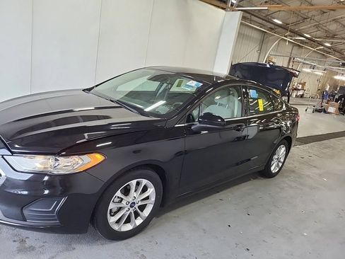 Used 2020 Ford Fusion SE FWD image 10