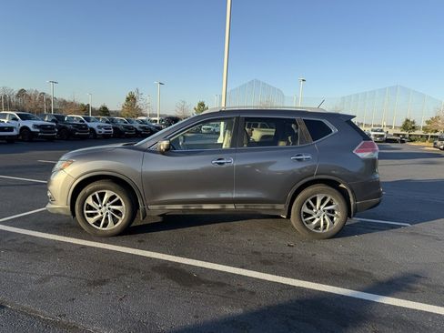 Used 2014 Nissan Rogue SL w/ SL Premium Package image 4