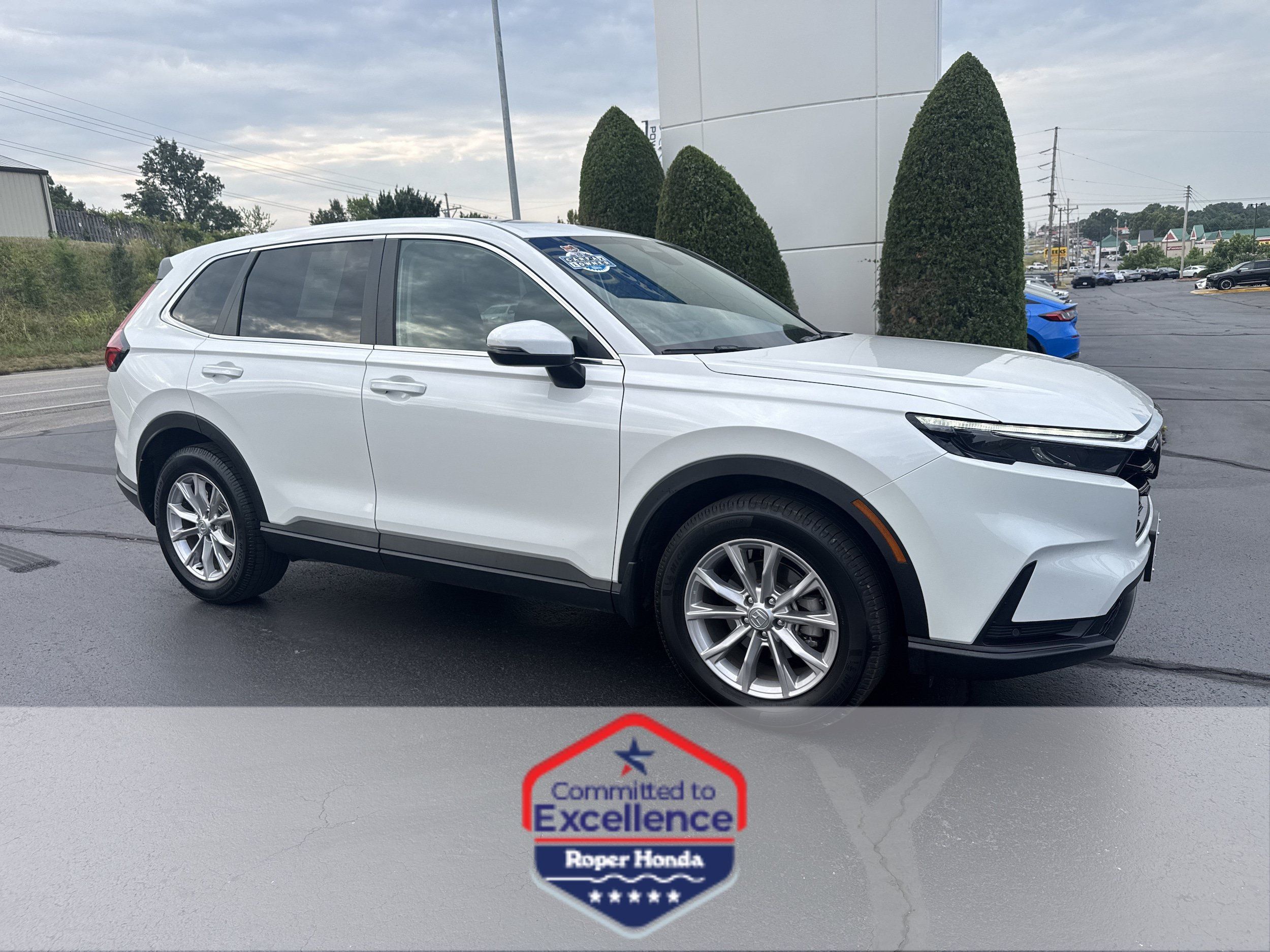 Used 2024 Honda CR-V EX-L image 1