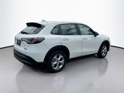 New 2025 Honda HR-V LX image 7