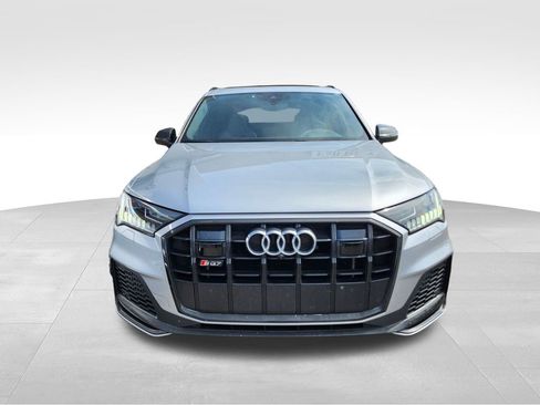 Certified 2022 Audi SQ7 Premium Plus w/ SQ7 Executive Package image 2