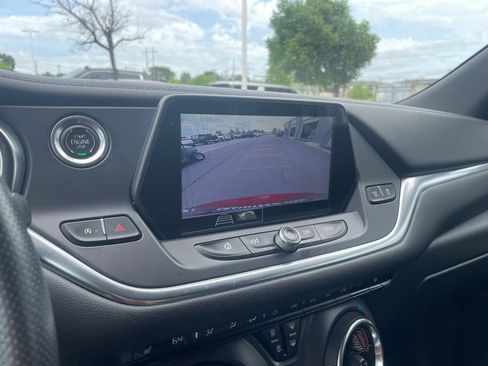 Used 2021 Chevrolet Blazer LT FWD image 17