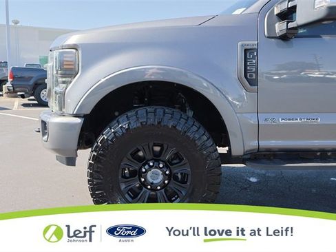 Certified 2022 Ford F250 Lariat w/ Tremor Off-Road Package image 2