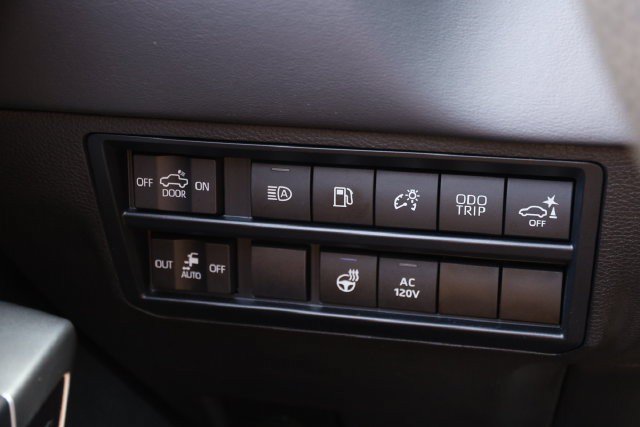 Used 2023 Toyota Tundra Platinum w/ Advanced Package AWD/4WD image 22