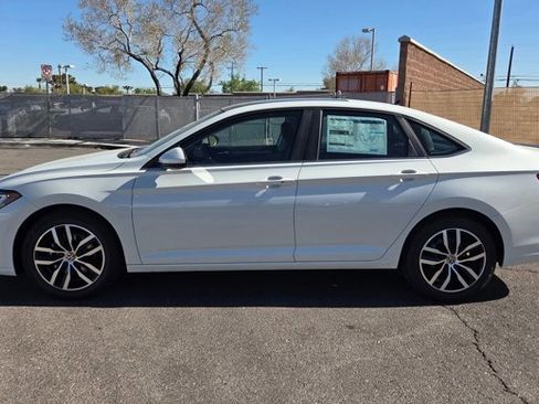 New 2026 Volkswagen Jetta SE image 5