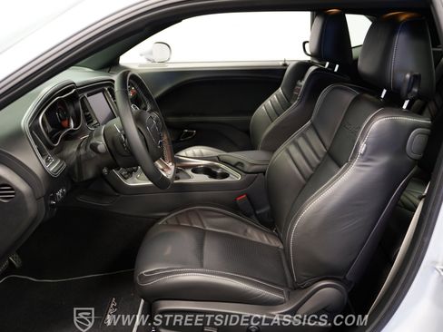 Used 2023 Dodge Challenger SRT Hellcat RWD image 39