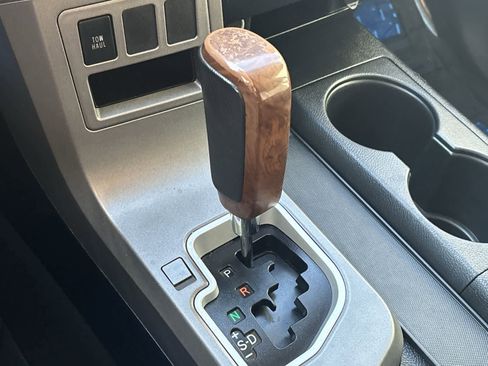 Used 2012 Toyota Tundra Limited image 25