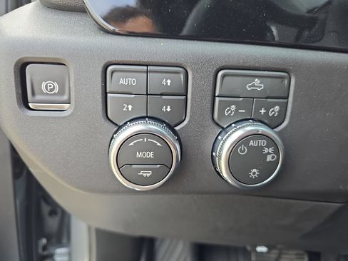 New 2026 GMC Sierra 1500 SLE AWD/4WD image 28