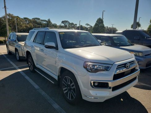Used 2022 Toyota 4Runner Limited image 4