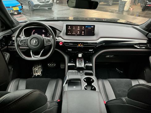Used 2022 Acura MDX A-Spec image 18