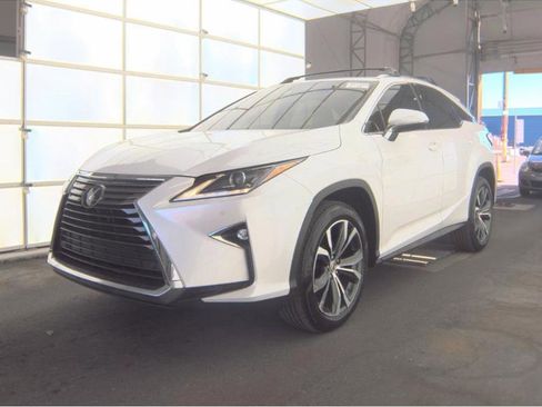 Used 2017 Lexus RX 350 FWD image 2