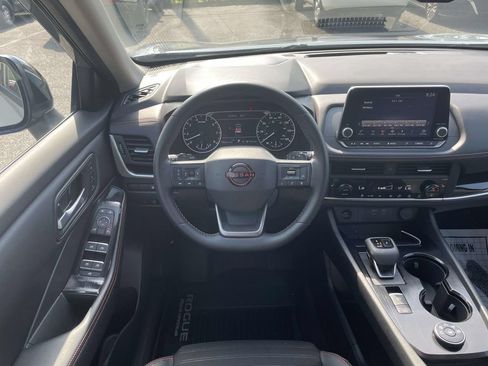 Used 2025 Nissan Rogue SV w/ Rock Creek Premium Package AWD/4WD image 14