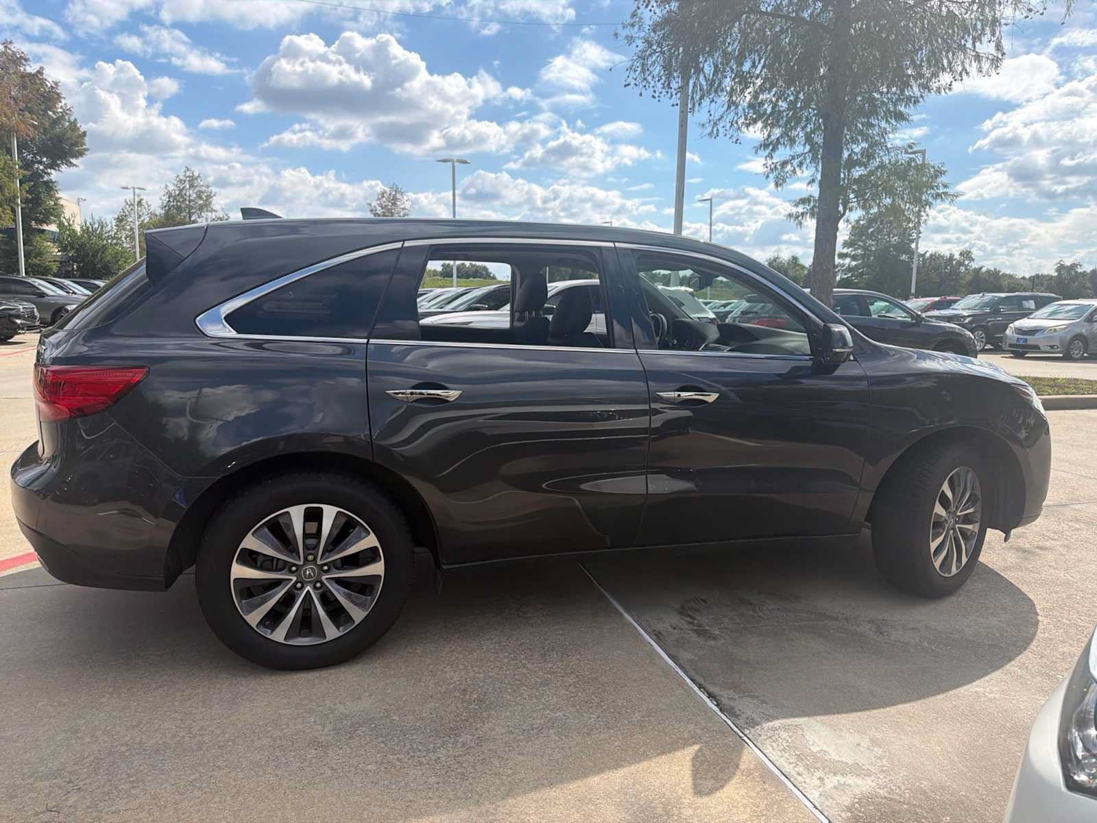 Used 2015 Acura MDX w/ Technology Package FWD image 4
