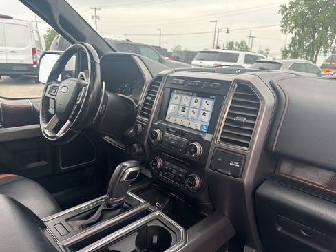 Used 2018 Ford F150 Raptor w/ Equipment Group 802A Luxury AWD/4WD image 40