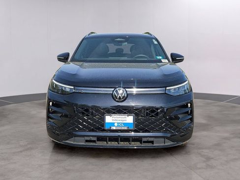 Certified 2026 Volkswagen Tiguan SE R-Line AWD/4WD image 2