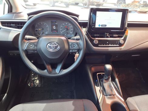 Certified 2025 Toyota Corolla LE FWD image 8