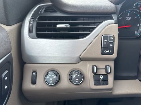 Used 2020 GMC Yukon SLT w/ Premium Edition image 23