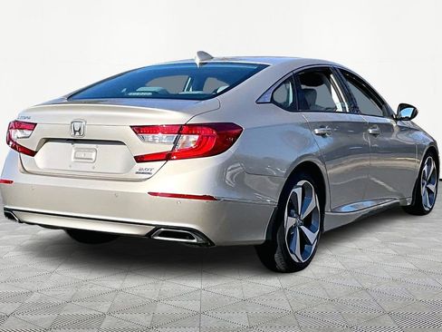 Used 2020 Honda Accord Touring image 6