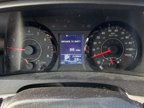 Used 2017 Toyota Sienna LE image 15